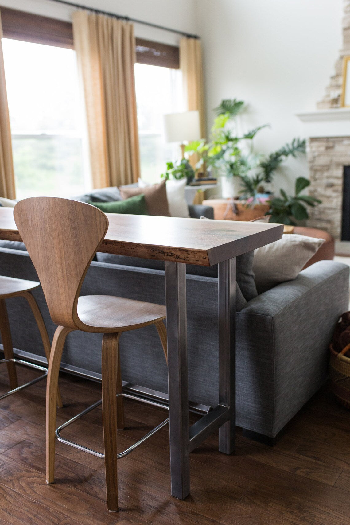 Pure Solid Wood Bar Table with Natural Grain and Luster — Black Walnut